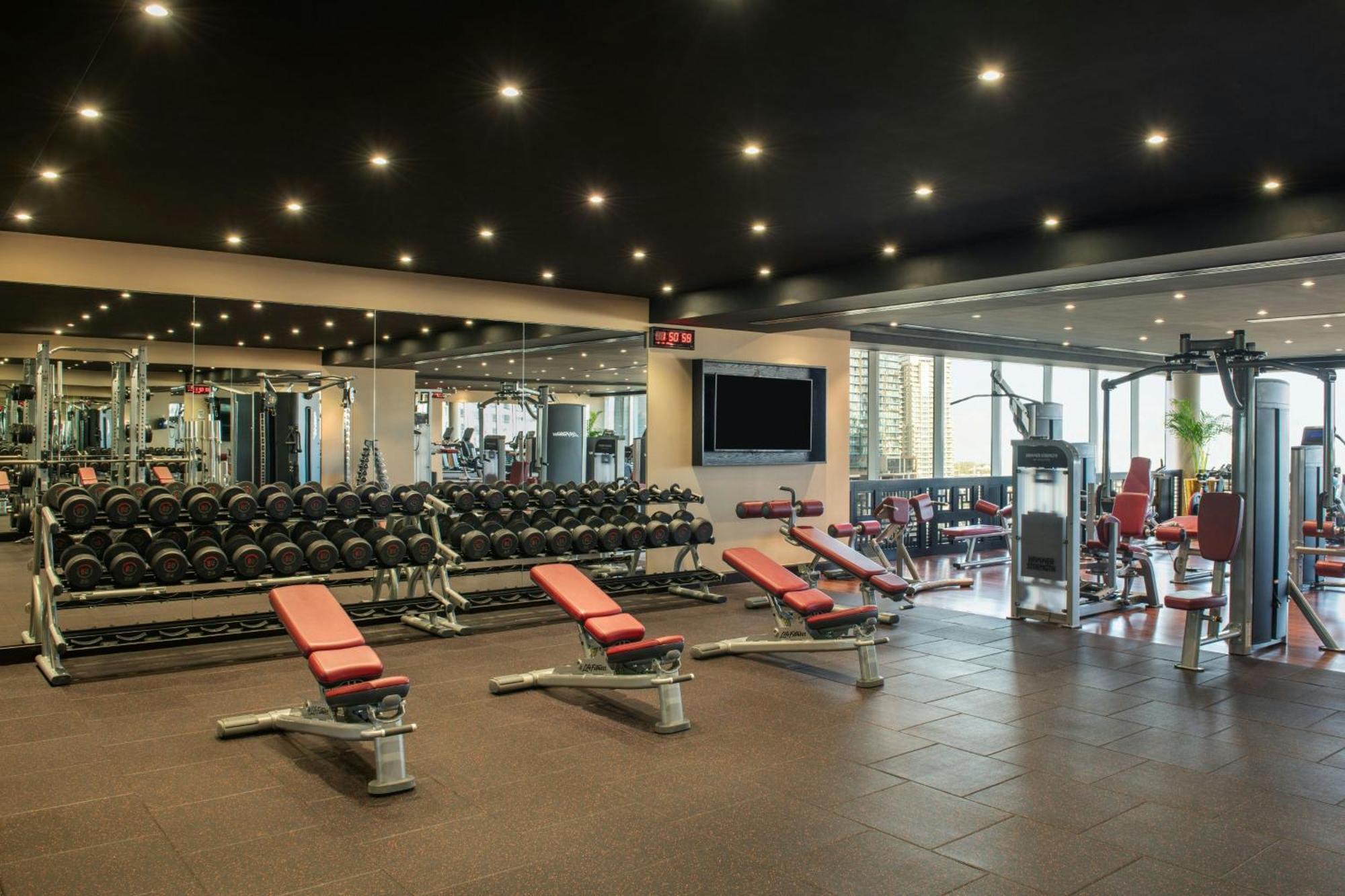 Grosvenor House, A Luxury Collection Hotel, Dubái Exterior foto The gym at the hotel